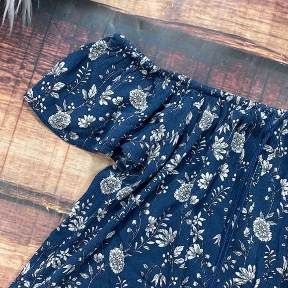 RELISTED Aeropostale Blue Floral Off The Shoulder Top Shirt - Picture 3 of 7